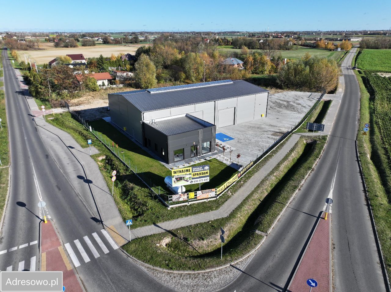 Hala/magazyn Bronowo-Zalesie. Zdjęcie 4