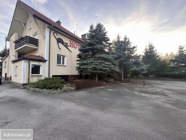 Nieruchomość komercyjna Siestrzeń, ul. Rozalińska. Zdjęcie 1