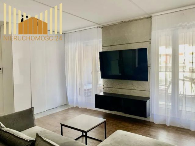 Mieszkanie 3-pokojowe Warszawa Praga, ul. Szwedzka. Zdjęcie 3