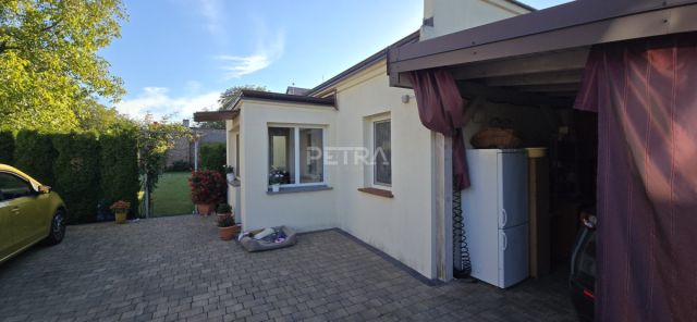 dom wolnostojący, 2 pokoje Raszyn. Zdjęcie 1