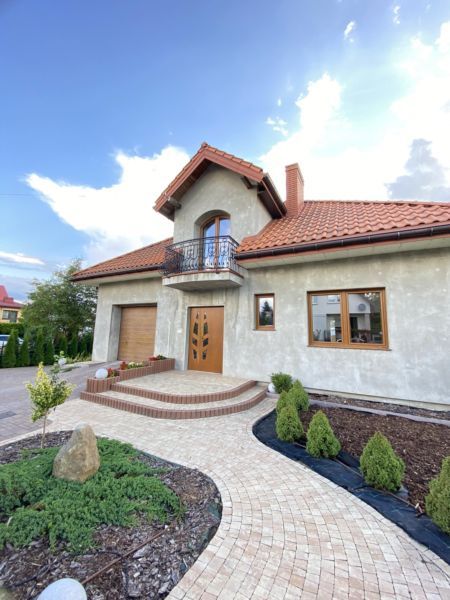 dom wolnostojący, 4 pokoje Starachowice Lubianki, ul. por. Robota