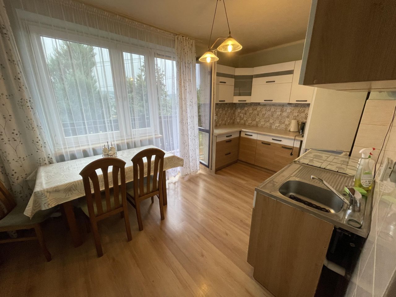 dom wolnostojący, 9 pokoi Dzięgielów, Wielodroga. Zdjęcie 4