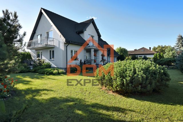 dom wolnostojący, 7 pokoi Kruszyn Krajeński, ul. Łąkowa. Zdjęcie 1