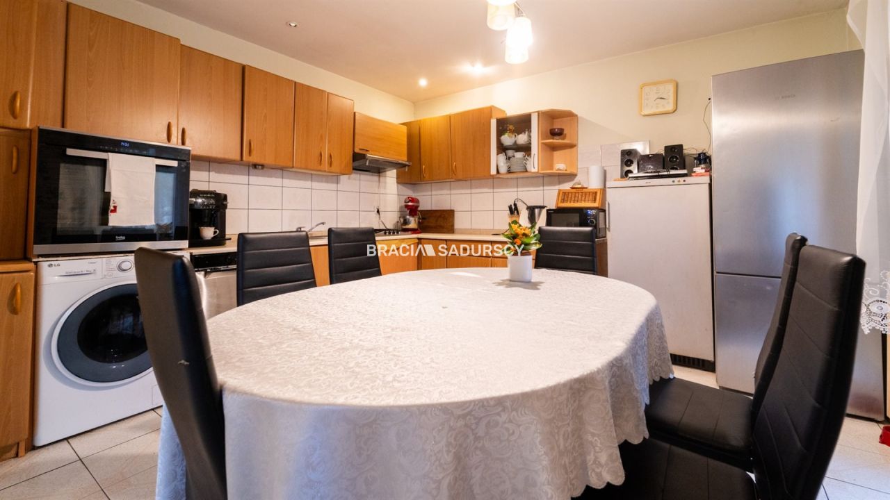 dom szeregowy, 13 pokoi Kraków, ul. Powstańców Wielkopolskich. Zdjęcie 11