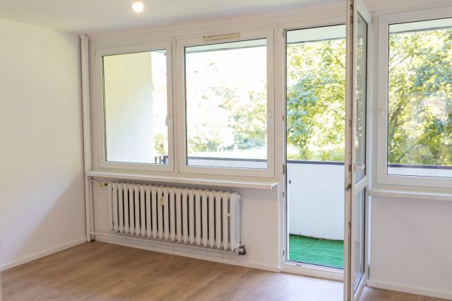 Mieszkanie 3-pokojowe Kraków Bieżanów, ul. Konrada Wallenroda. Zdjęcie 1