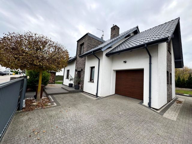 dom wolnostojący, 6 pokoi Mierzyn, ul. Osiedle nad Stawem. Zdjęcie 1