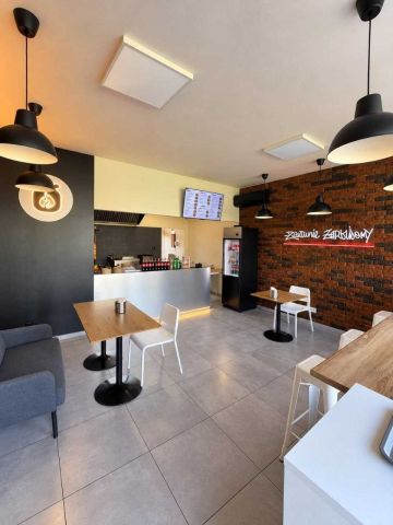 Lokal Kraków Mistrzejowice, os. Piastów. Zdjęcie 1