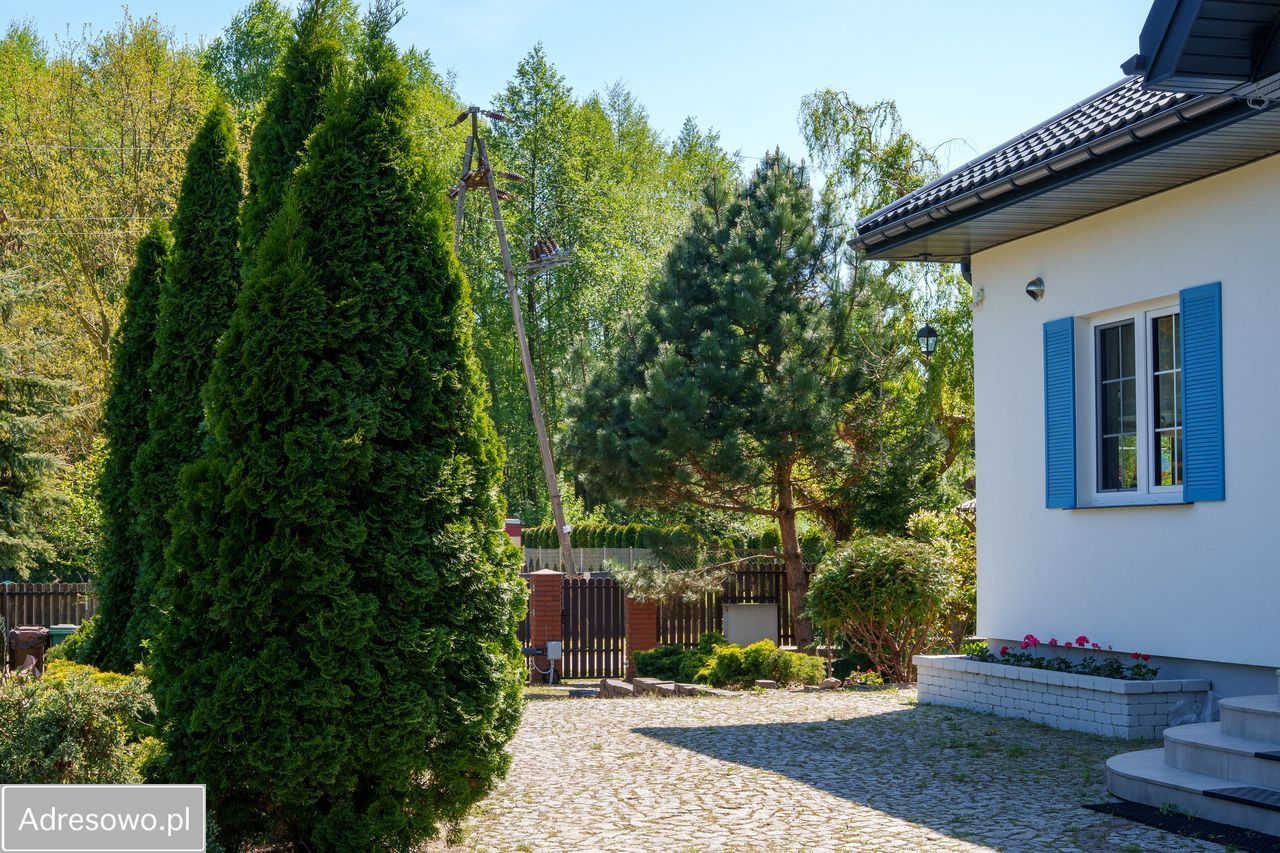 dom wolnostojący, 5 pokoi Grabina. Zdjęcie 20