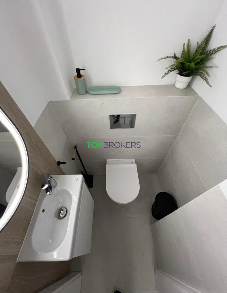 bliźniak, 14 pokoi Warszawa Włochy. Zdjęcie 12