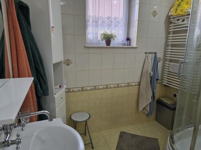 dom wolnostojący, 5 pokoi Zagościniec. Zdjęcie 14
