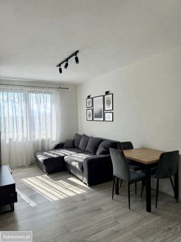 Mieszkanie 3-pokojowe Kraków Mistrzejowice, os. Piastów. Zdjęcie 1