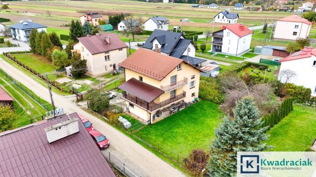 dom wolnostojący, 5 pokoi Bieździedza. Zdjęcie 6