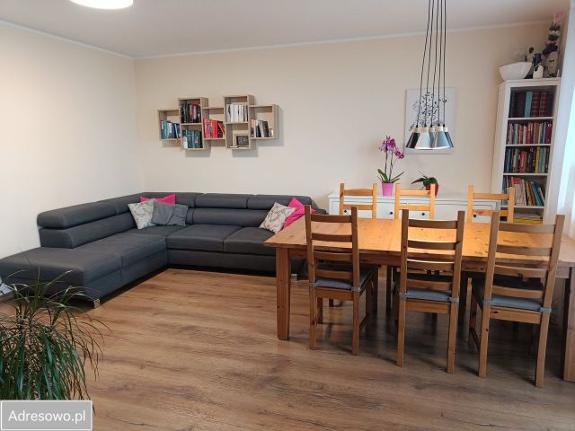 Mieszkanie 3-pokojowe Nowy Dwór Mazowiecki, ul. Wojska Polskiego. Zdjęcie 1