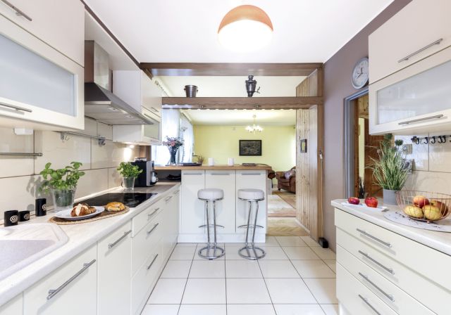 dom wolnostojący, 5 pokoi Hornówek. Zdjęcie 12