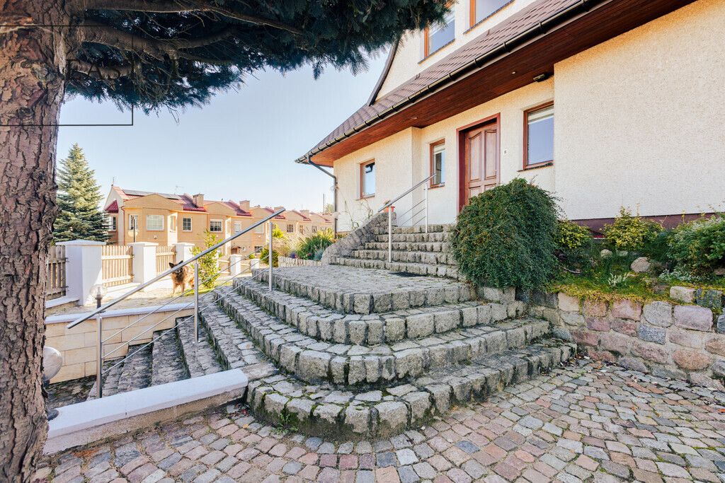 dom wolnostojący, 7 pokoi Rumia, ul. Hutnicza. Zdjęcie 17