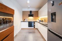 Mieszkanie 4-pokojowe Kraków Swoszowice, ul. Leona Petrażyckiego. Zdjęcie 4