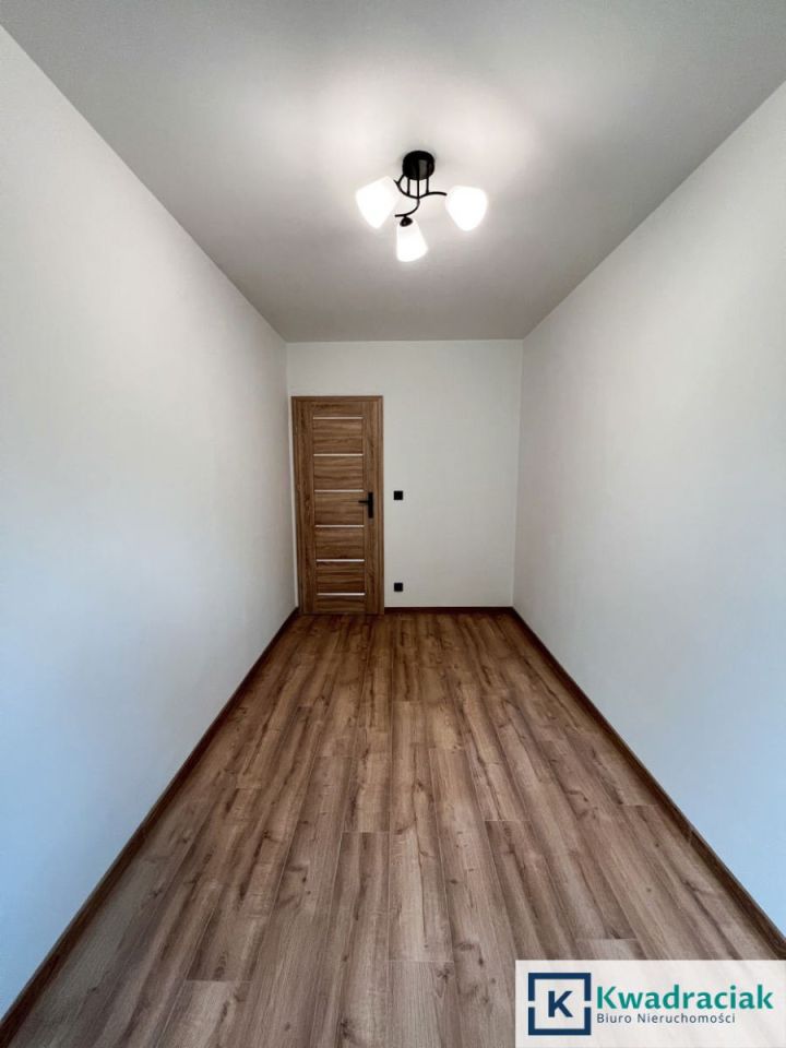 Mieszkanie 3-pokojowe Krosno, ul. Powstańców Warszawskich. Zdjęcie 10