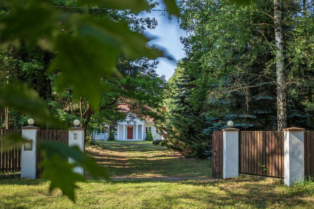 dom wolnostojący, 4 pokoje Celinów, ul. Świerkowa