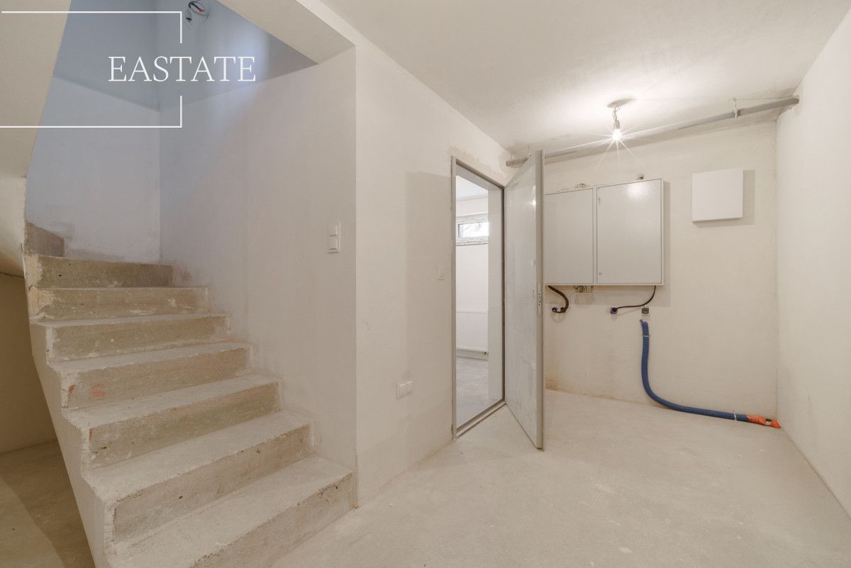 dom wolnostojący, 4 pokoje Warszawa Wawer. Zdjęcie 13