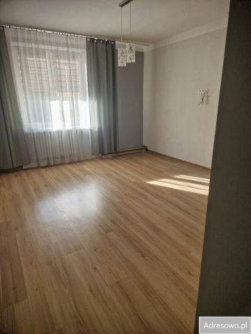 Mieszkanie 2-pokojowe Tarnów Śródmieście, ul. Adama Mickiewicza. Zdjęcie 1