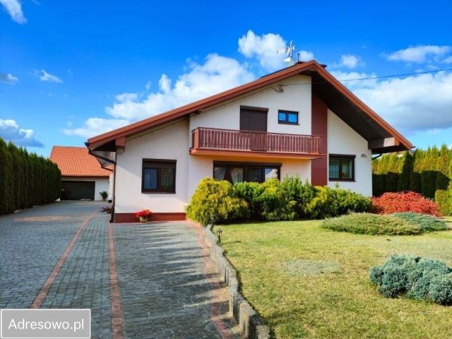 dom wolnostojący, 6 pokoi Sarnów. Zdjęcie 1