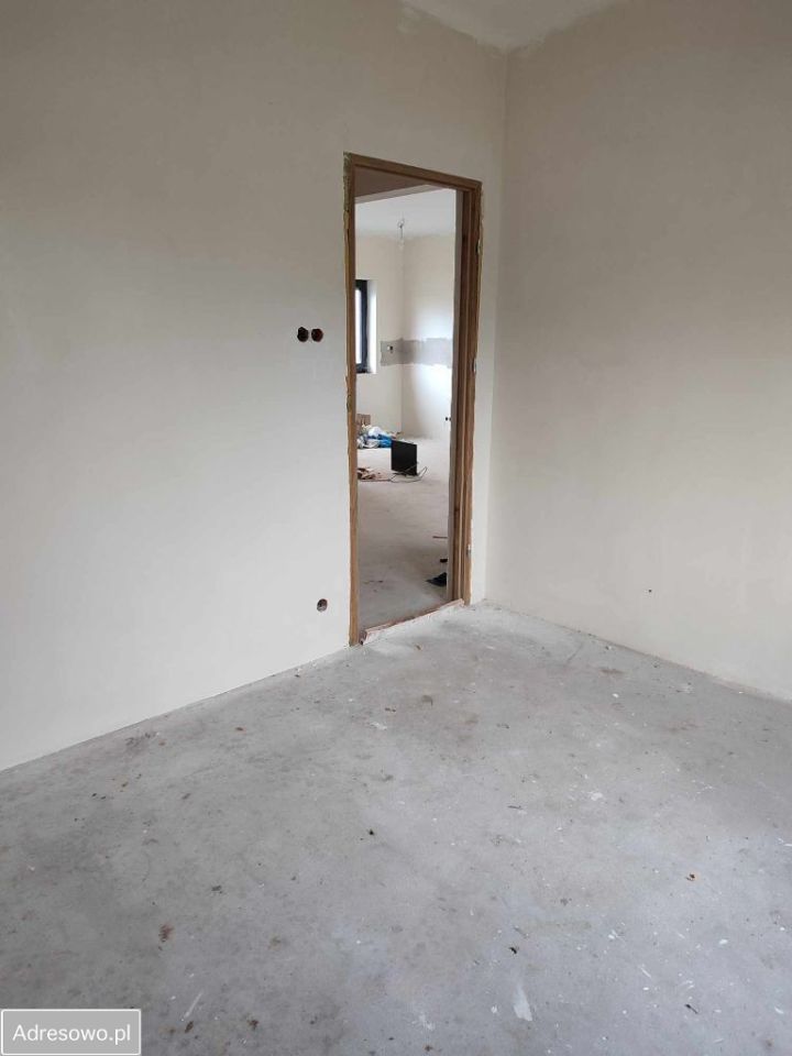 dom wolnostojący, 3 pokoje Ślesin. Zdjęcie 9