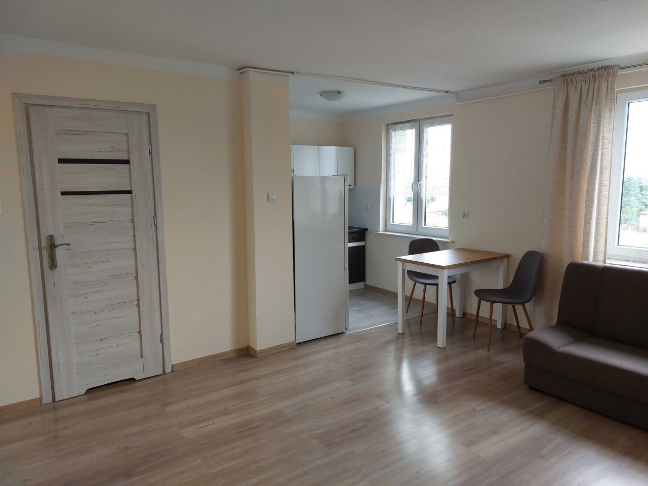 Mieszkanie 2-pokojowe Ostrowiec Świętokrzyski, os. Słoneczne. Zdjęcie 7