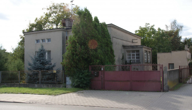 dom wolnostojący, 4 pokoje Pabianice Bugaj, ul. Smugowa. Zdjęcie 1