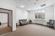 Biuro Warszawa Śródmieście, al. Jana Chrystiana Szucha. Zdjęcie 1