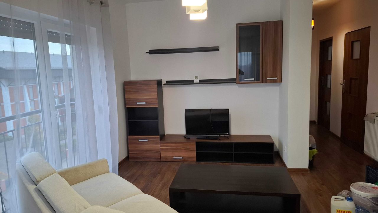 Mieszkanie 3-pokojowe Wronki, os. Borek. Zdjęcie 1