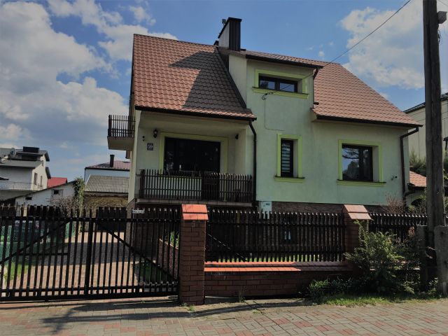 dom wolnostojący, 9 pokoi Tomaszów Lubelski Parcele, ul. gen. Leopolda Okulickiego. Zdjęcie 1