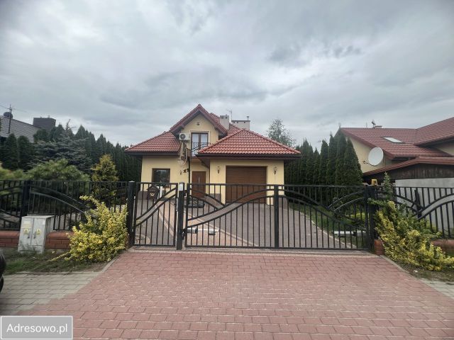 dom wolnostojący, 5 pokoi Płońsk, ul. Magnolii. Zdjęcie 1