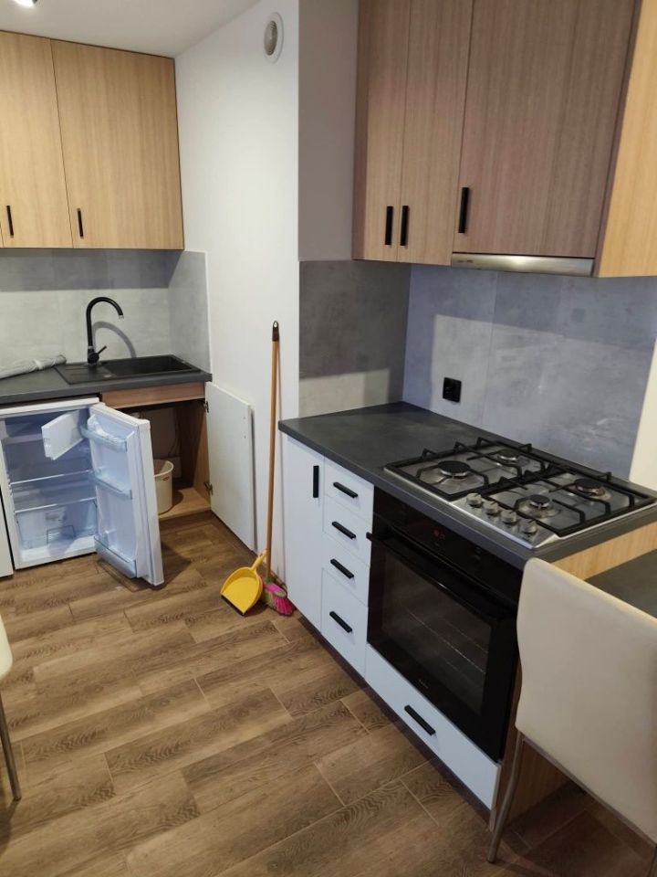 Mieszkanie 1-pokojowe Bełchatów. Zdjęcie 6