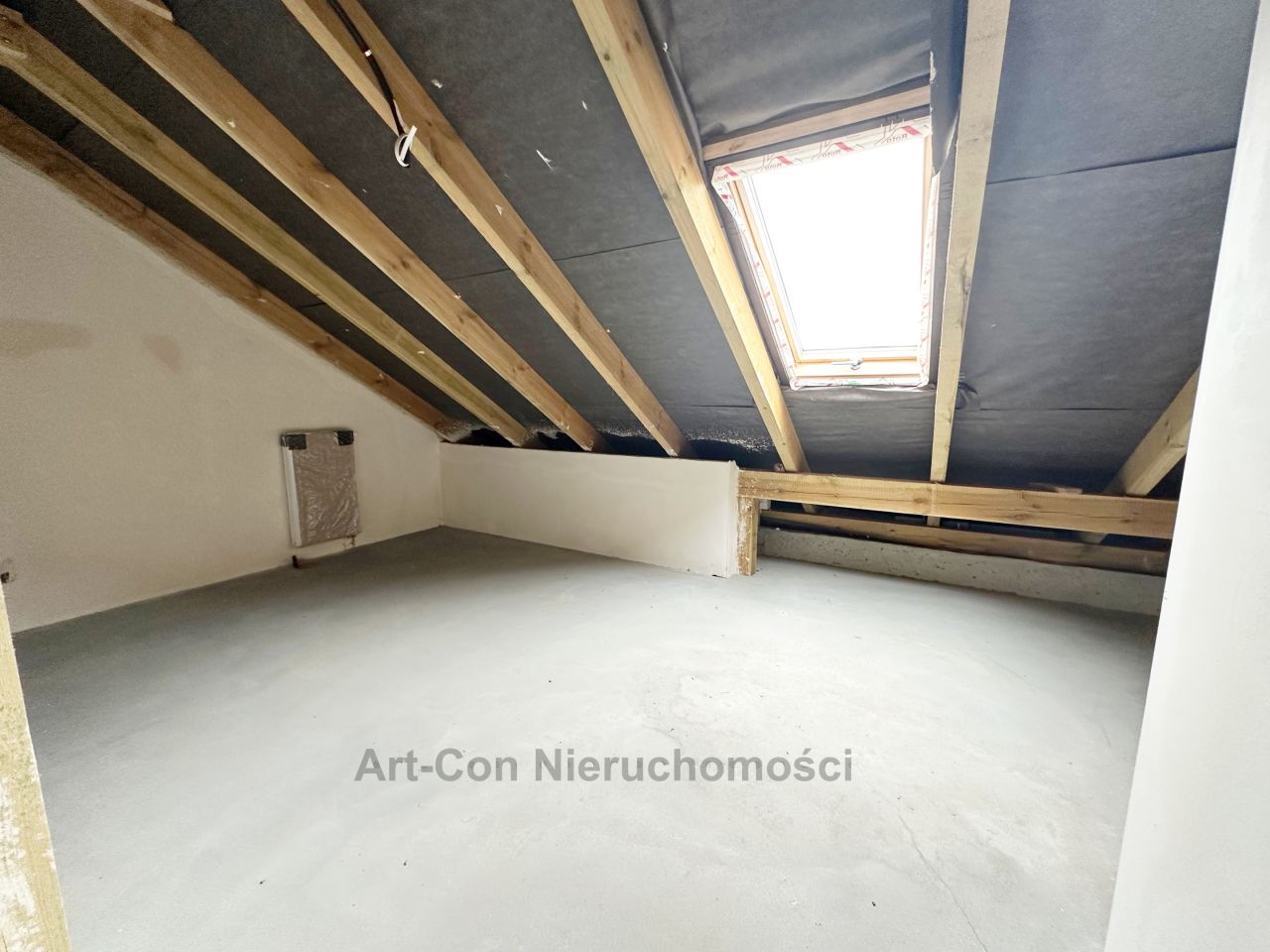 Mieszkanie 5-pokojowe Marki Pustelnik. Zdjęcie 9