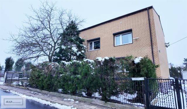 dom wolnostojący, 4 pokoje Konin, ul. Parowa. Zdjęcie 1