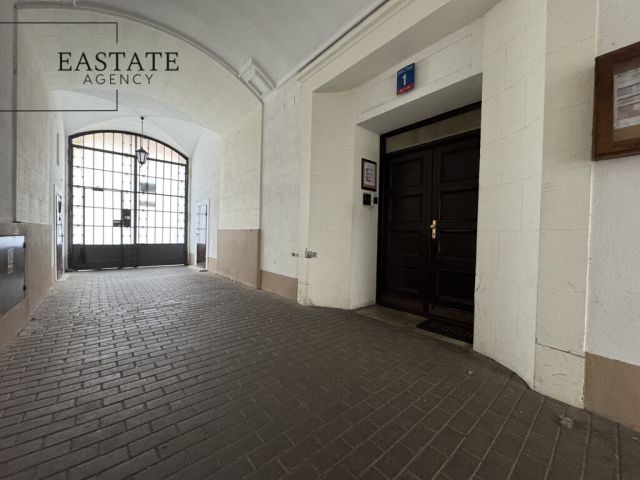 Biuro Warszawa Ochota, ul. Adama Pługa. Zdjęcie 8
