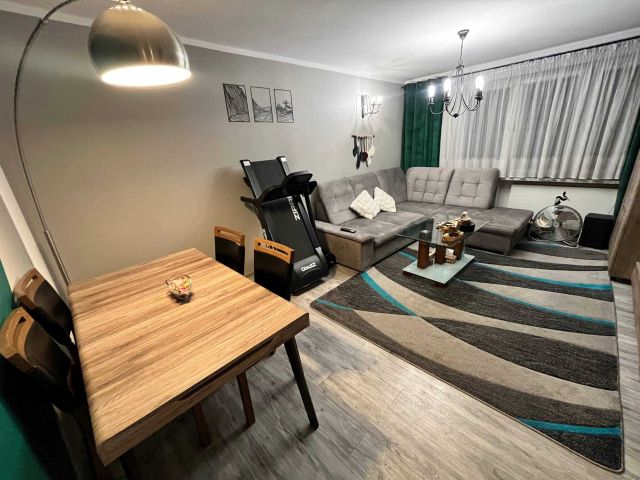 Mieszkanie 3-pokojowe Trzcianka Centrum. Zdjęcie 1