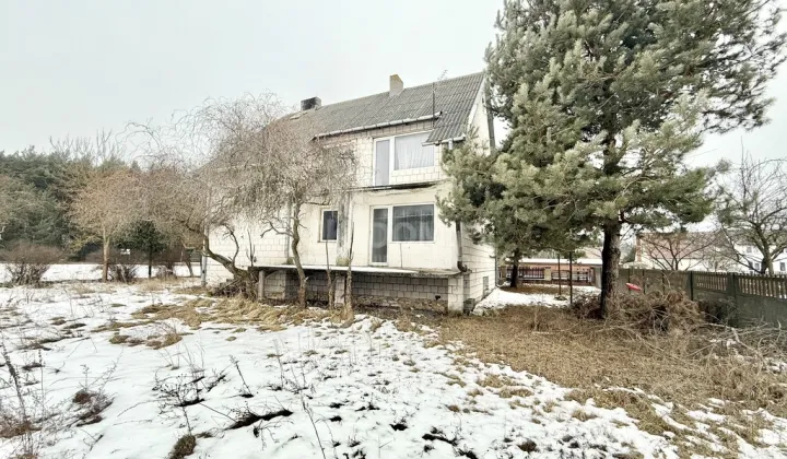 dom wolnostojący, 7 pokoi Lesica Bławatków