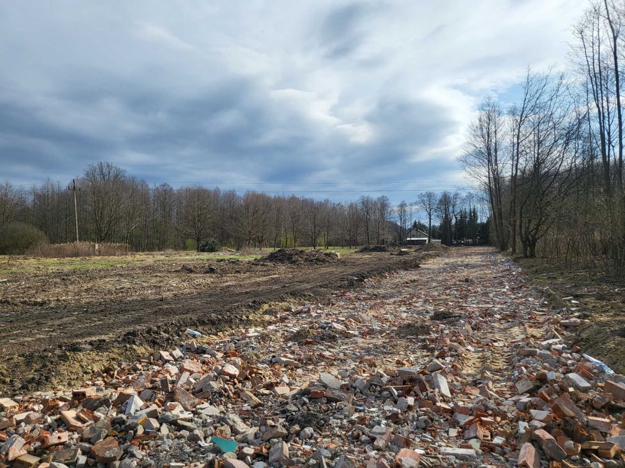 Działka inwestycyjna Pilawa, ul. Aleja Wyzwolenia. Zdjęcie 2