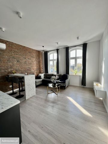 Mieszkanie 2-pokojowe Chorzów Centrum, ul. gen. Henryka Dąbrowskiego. Zdjęcie 1