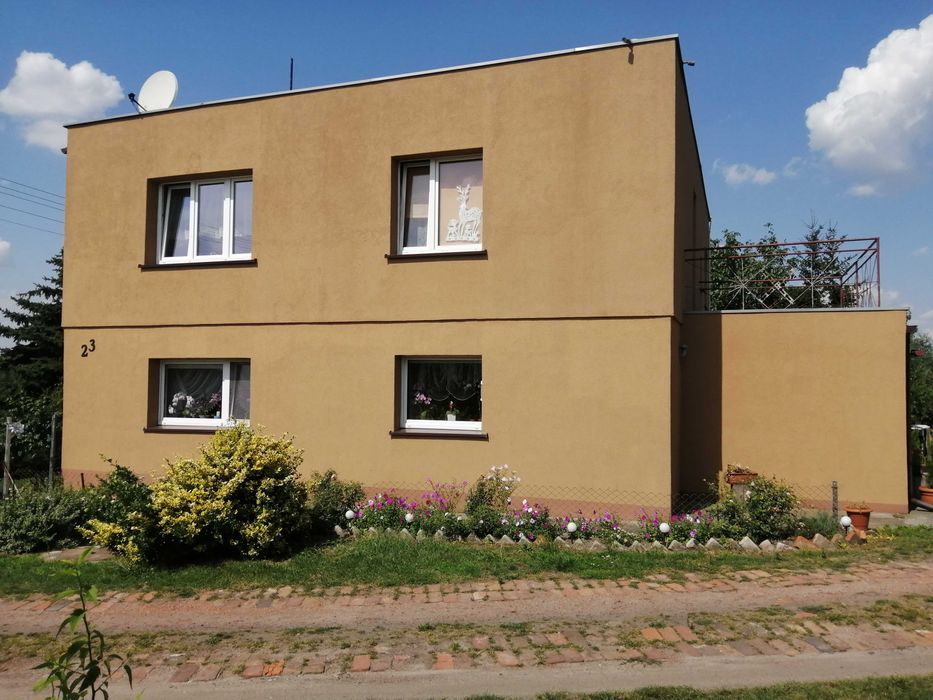 dom wolnostojący, 5 pokoi Książno. Zdjęcie 2