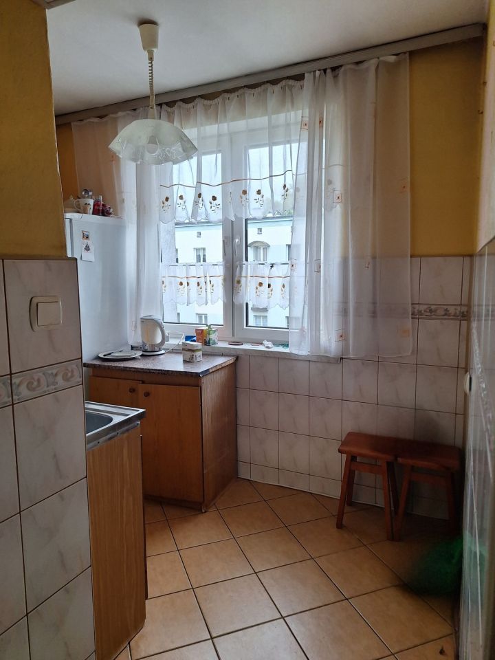 Mieszkanie 3-pokojowe Zabrze Centrum, ul. Władysława Reymonta. Zdjęcie 2