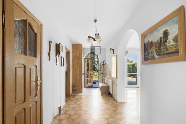 dom wolnostojący, 6 pokoi Łuczynów. Zdjęcie 2