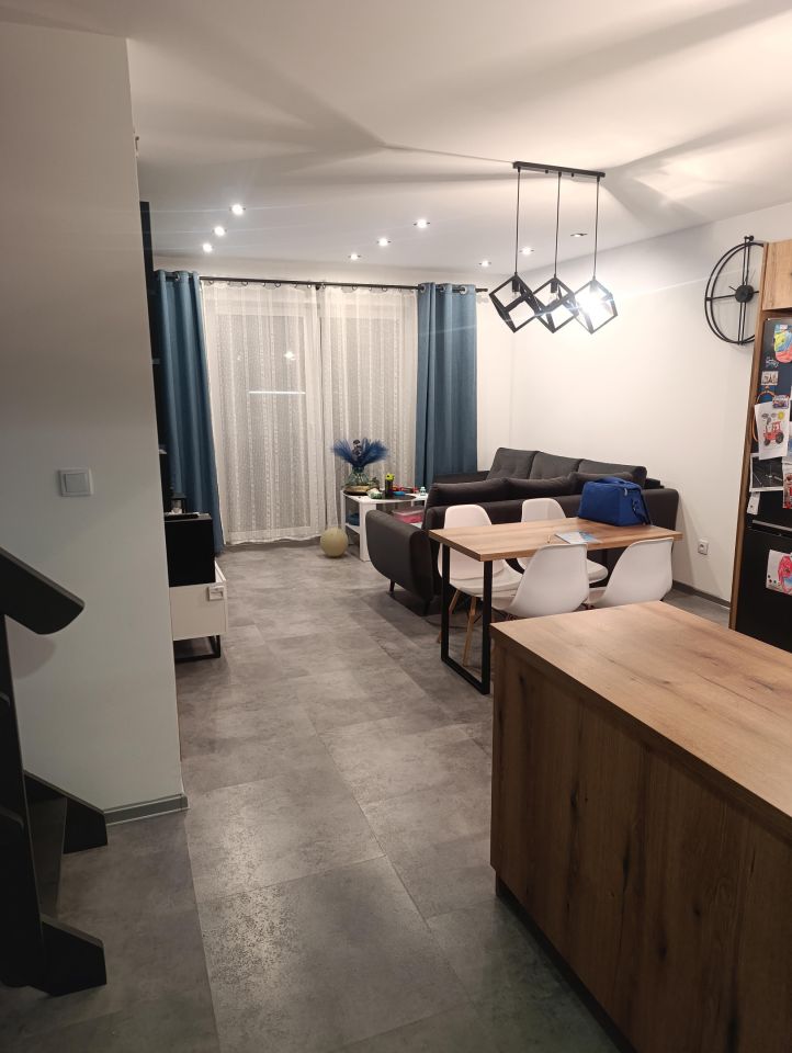 dom szeregowy, 3 pokoje Lubliniec Droniowiczki, Biała Kolonia. Zdjęcie 1