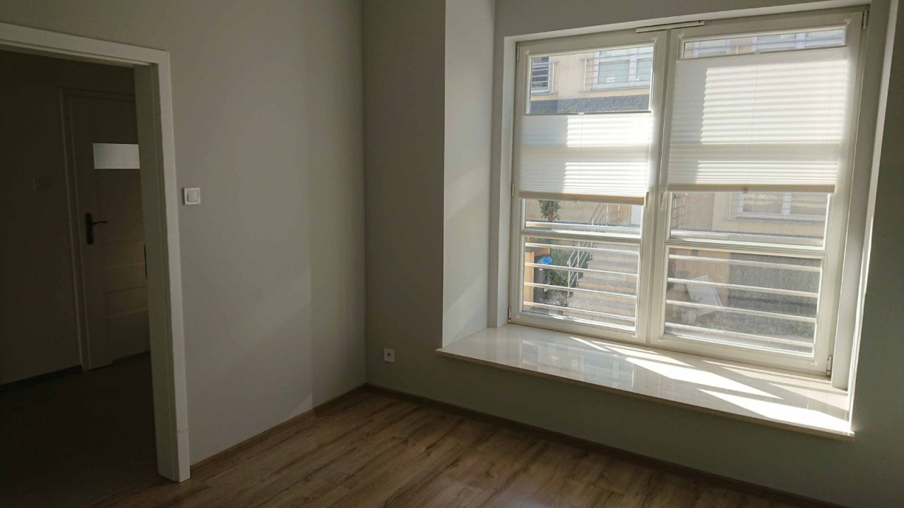 bliźniak, 7 pokoi Warszawa Wawer, ul. Wał Miedzeszyński. Zdjęcie 9