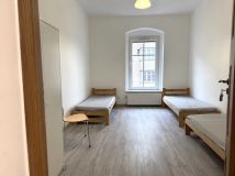 Mieszkanie 4-pokojowe Legnica, ul. Chojnowska. Zdjęcie 2