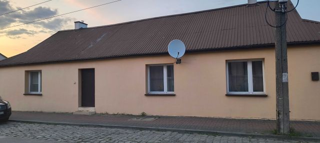 dom wolnostojący Lutomiersk, ul. Jarosława Dąbrowskiego. Zdjęcie 1