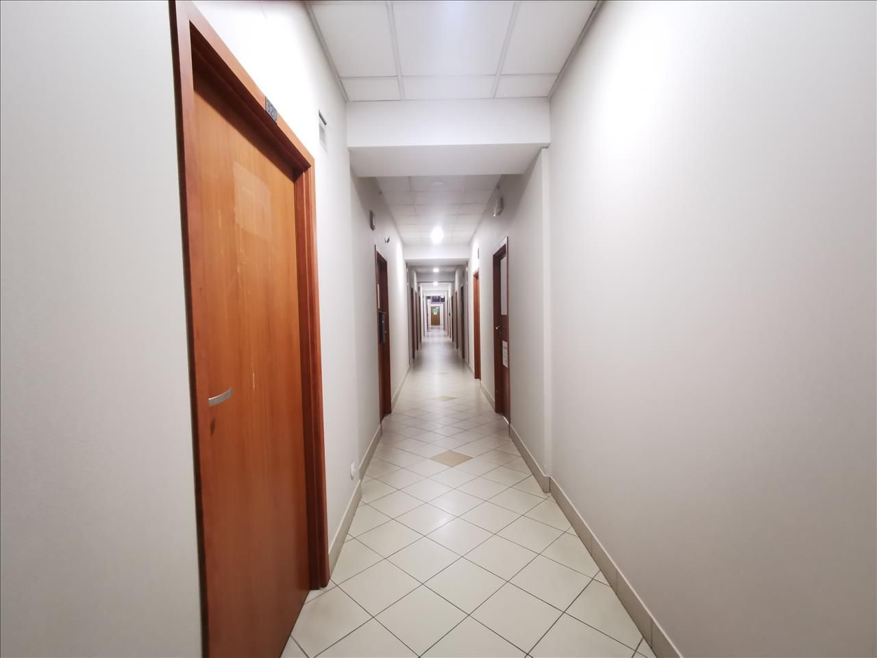 Lokal Rzeszów Nowe Miasto, al. Tadeusza Rejtana. Zdjęcie 3