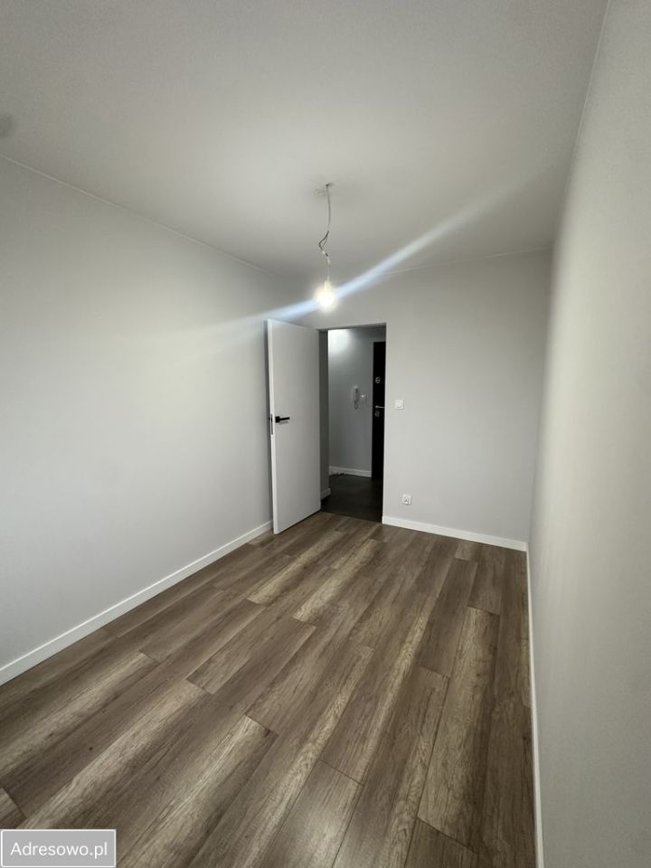 Mieszkanie 4-pokojowe Wrocław Psie Pole, ul. Kaparowa. Zdjęcie 4