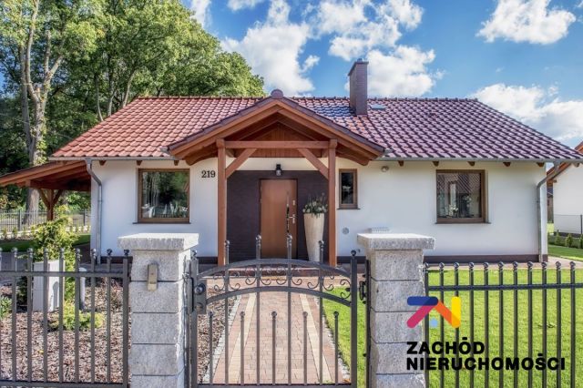 dom wolnostojący, 5 pokoi Zielona Góra. Zdjęcie 3